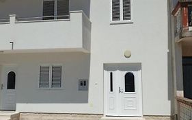 Apartmani Sain Tribunj